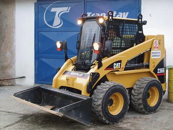 Kúpim šmykom riadený nakladač - 2