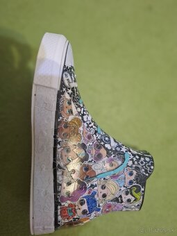 3d puzzle ,stojan na pera ceruzky - 2