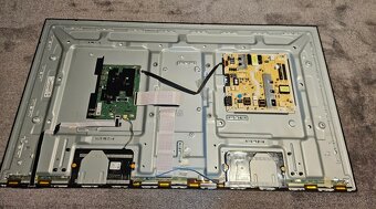 50" Samsung QE50Q60B - QLED - NEFUNKČNY - 2