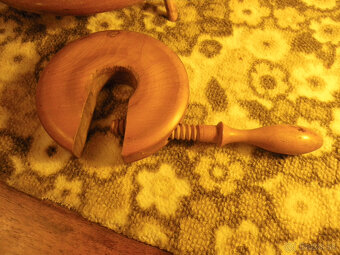 Kruh na vyšívanie - 2