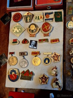 Staré odznaky medaile - 2