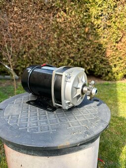 Predám Elektromotor 12V 300W - 2