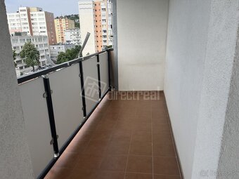 Predaj - 2,5-izb. - Byt s dvoma balkónmi v pôvodnom sta… - 2