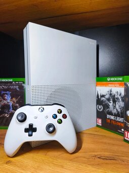 Xbox one s (1TB) +4 hry - 2