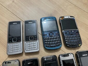 Balík Nokia mobilov č.1 - 2