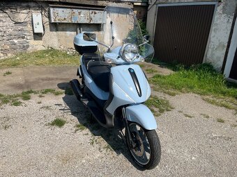 Piaggio Beverly 500 - 2