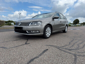 Volkswagen Passat B7 2.0 TDI DSG r.v 2012 bixenon navi tazne - 2