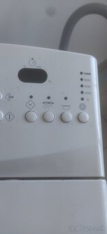 Predám práčku Whirlpool 1000 otáčok funkcna, čistá .Dôvod p - 2