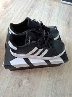 Adidas tenistky velk.37,5 - 2
