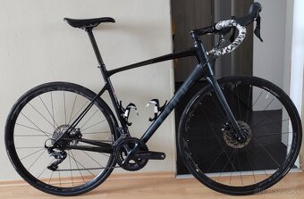 Cestný karbonový bicykel CUBE Attain GTC SL Disc - 2
