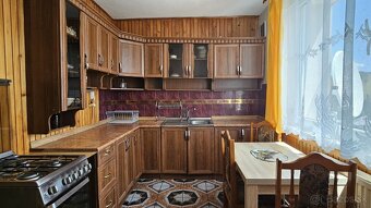 3-IZBOVÝ BYT S BALKÓNOM A SKVELOU DOSTUPNOSŤOU DO CENTRA - 2