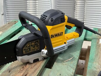Píla na tehlu Dewalt - 2