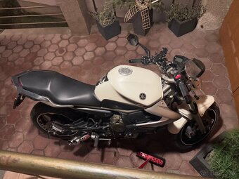 Motorka YAMAHA XJ6 - 2
