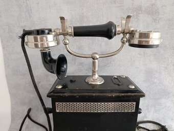 Starožitný švédský dvouklikový telefon z roku 1920-30 - 2