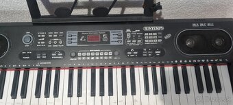 Predám elektricky klavir - 2