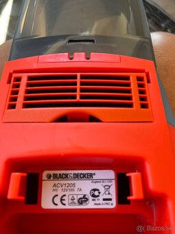 Vysávač do auta -  Black&Deckker ACV1205 - 2