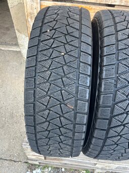 Good Year/Bridgestone 235/75/15”-109 zima - 2