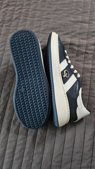 Predám nové topánky č. 35 - 2