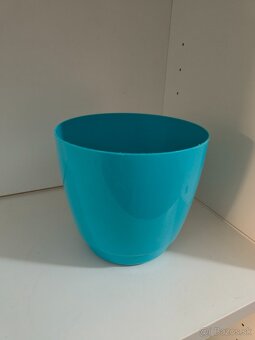 Tienidlo a kvetináč - 2