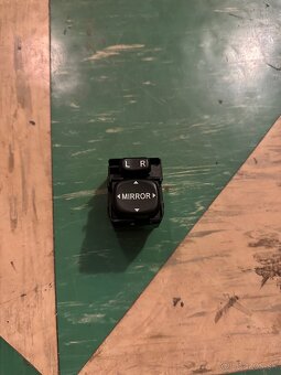 Panel + tlačidla Toyota Corolla - 2