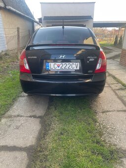 Hyundai Accent 1.5 CRDI - 2