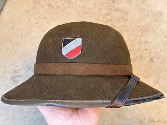 Nemecká tropicklá prilba 2.model - 2