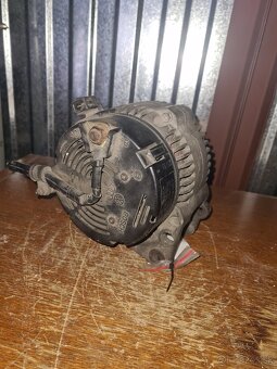 Alternátor VW 1.4 8V 028903025G - 2