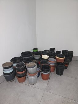 Predám črepníky na priesady - 2