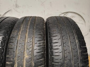 215/70 R15C Letné pneumatiky Nexen Roadian 4 kusy - 2