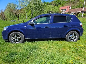 Predám Opel Astra H 1.6 spoľahlivý benzín (r.v. 2006) - 2