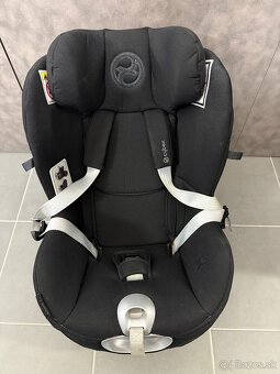 Autosedačka Cybex Sirona Z i-size Plus Platinum - 2
