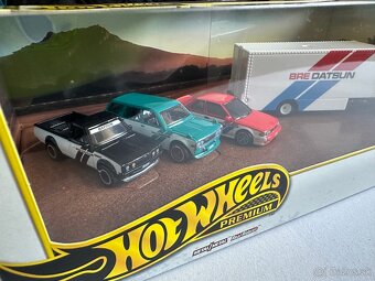 Hot Wheels - Diorama Datsun - 2