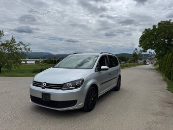 Volkswagen Touran 2011 - 2