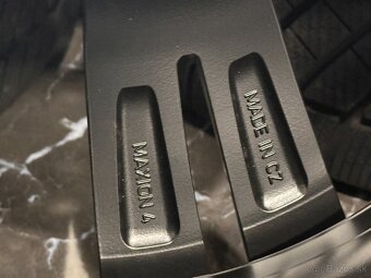 original kolesa BMW R18 Z4 G29 M798 zimní 8091466 - 2