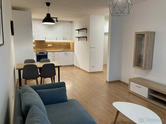 Prenájom 2 izbového bytu s parkovaním, ul. Odevná - 2
