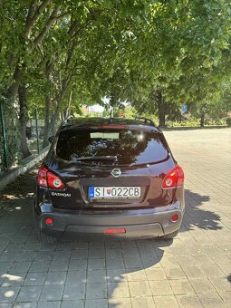 Nissan Qashqai - 2