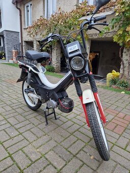 Moped Manet Korado - 2