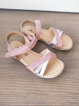 Sandálky pre dievčatko - 2