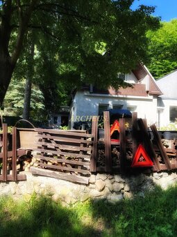 NA PREDAJ CELOROČNE OBÝVATEĽNÁ CHALUPA - 2