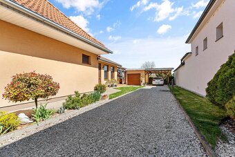 Rodinný dom s vidieckým štýlom na predaj v obci Tomášikovo - 2