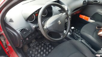 Predám Peugeot 206+, rok výroby 2009 - 2