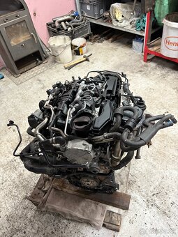 Rozpredam  AUDI motor 2.0 TDi CJCC CJCB - 2