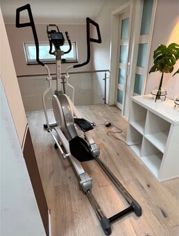 Orbitrek Skylon 10, elyptický trenažér, v záruce - 2