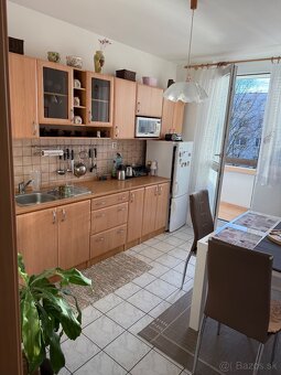 Kuchynská linka - 2