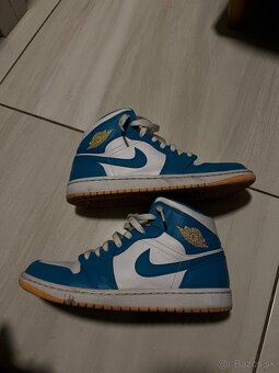 Jordan 1 mid - 2