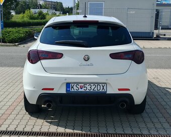 Alfa Romeo Giuletta - 2