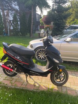 Predám skúter adamoto speeder 50 - 2