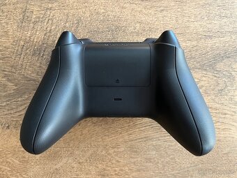 Xbox ovládač - 2