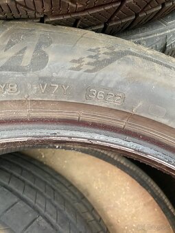 235/50/20 - 2