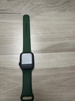 Apple Watch s príslušenstvom - 2
